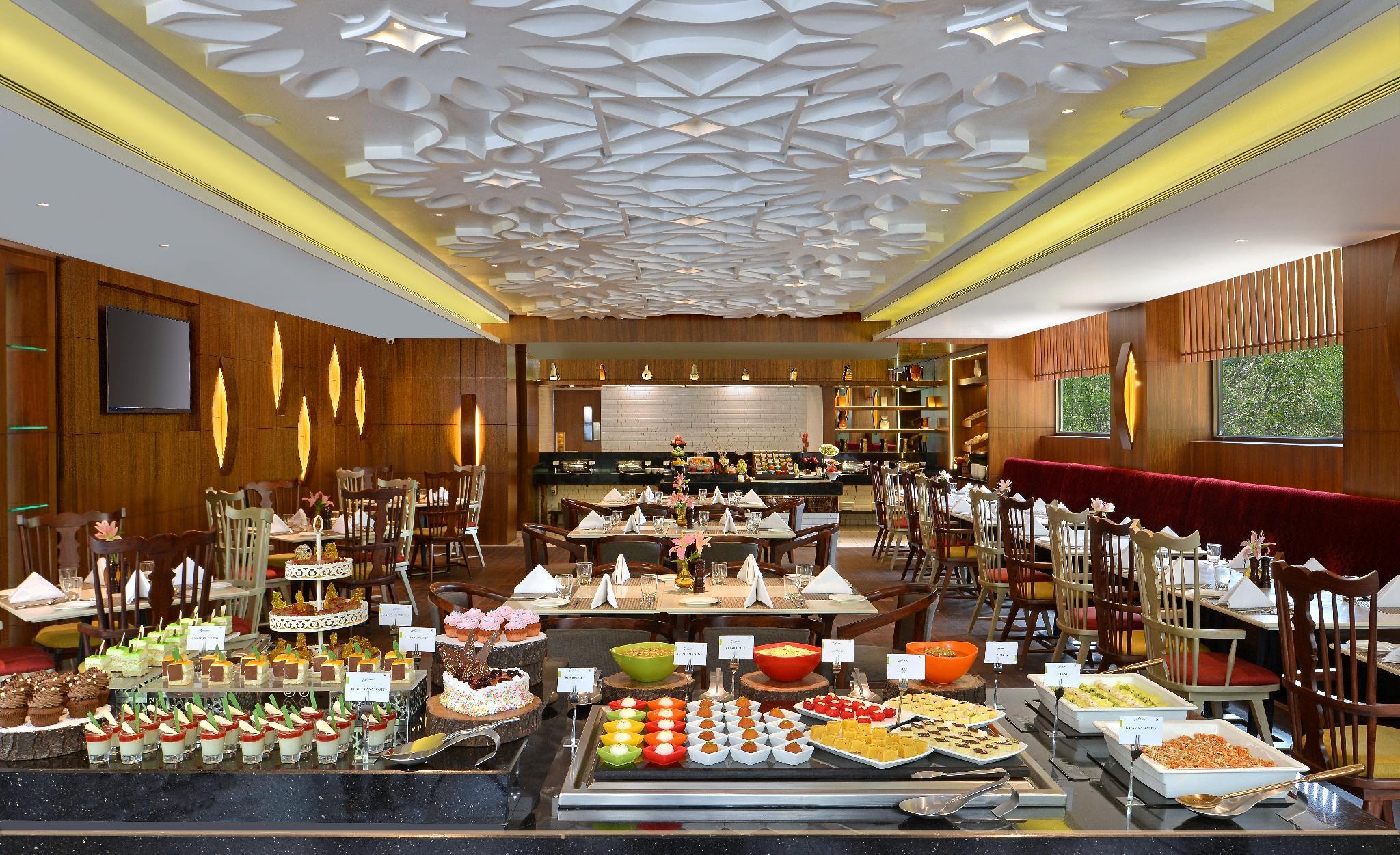 Radisson Gwalior Hotel Bagian luar foto
