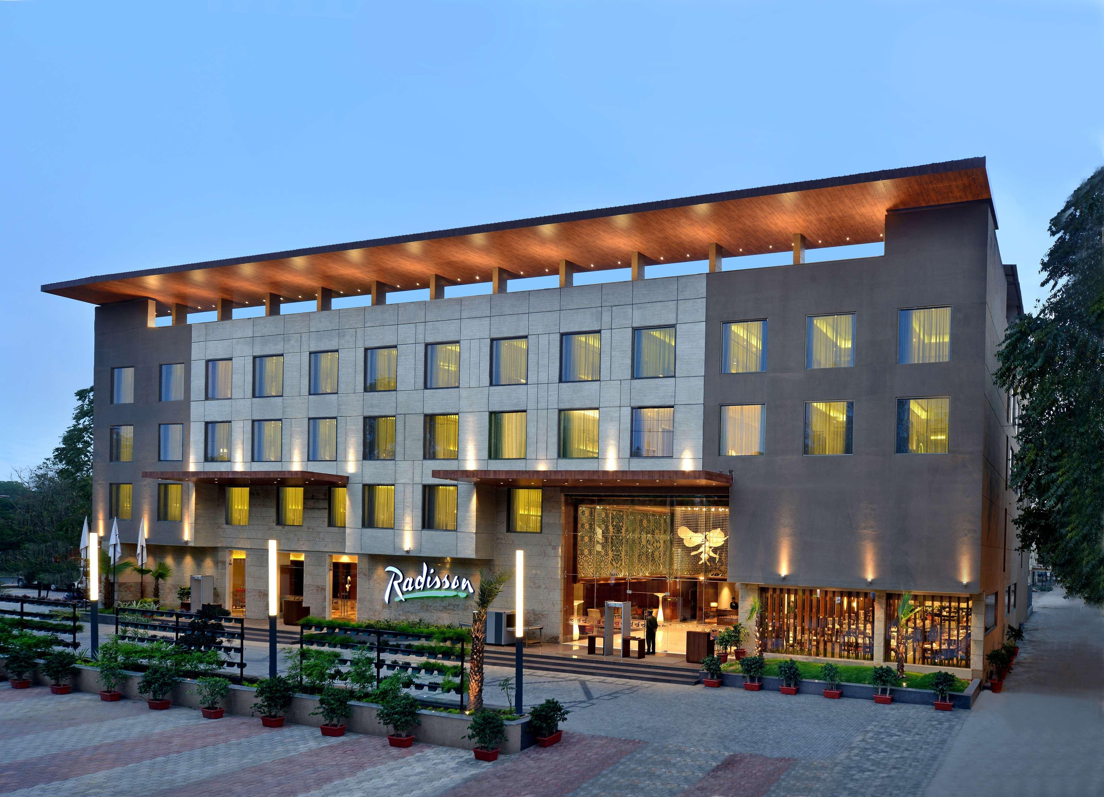 Radisson Gwalior Hotel Bagian luar foto