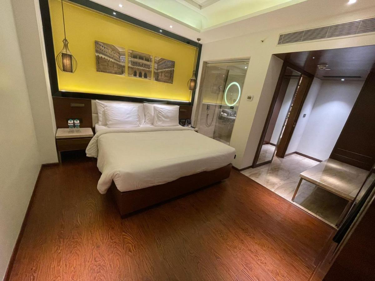 Radisson Gwalior Hotel Bagian luar foto