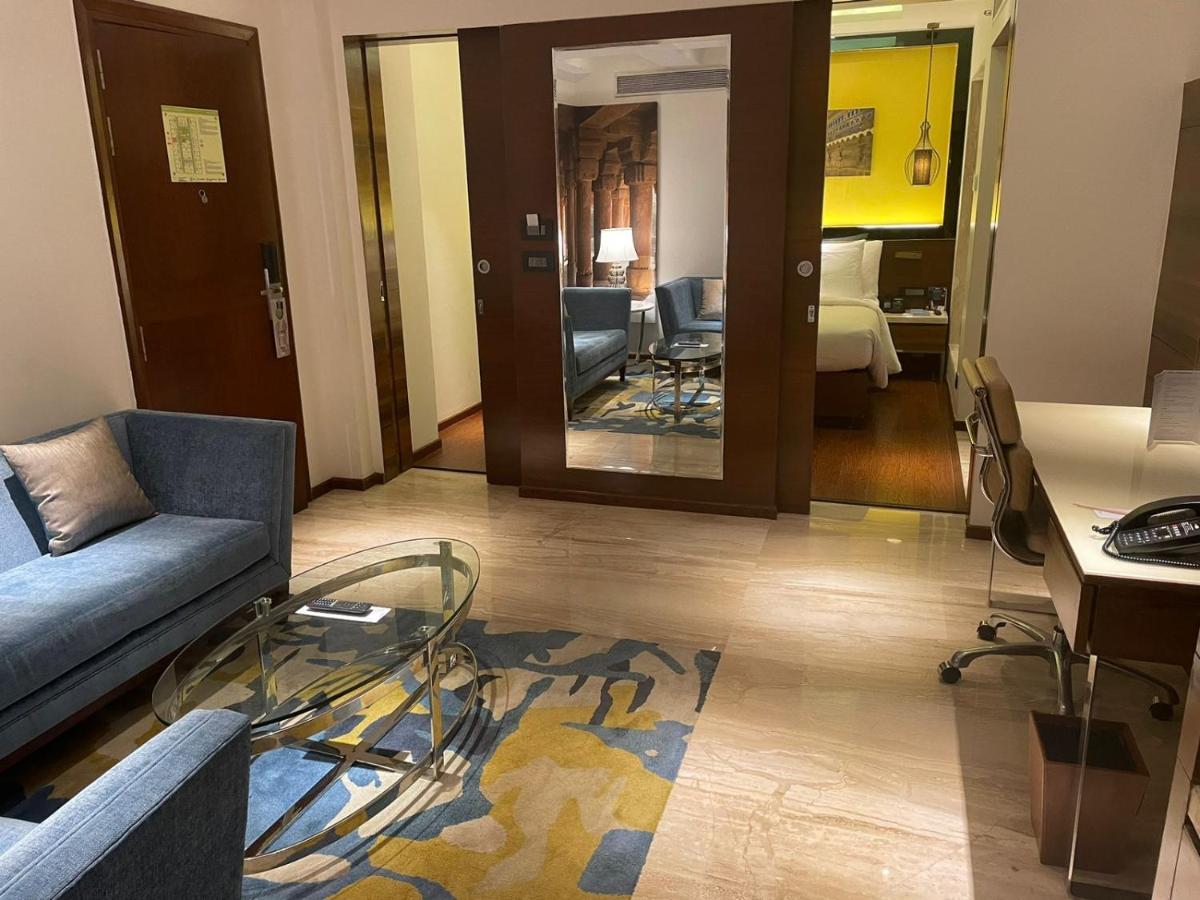 Radisson Gwalior Hotel Bagian luar foto