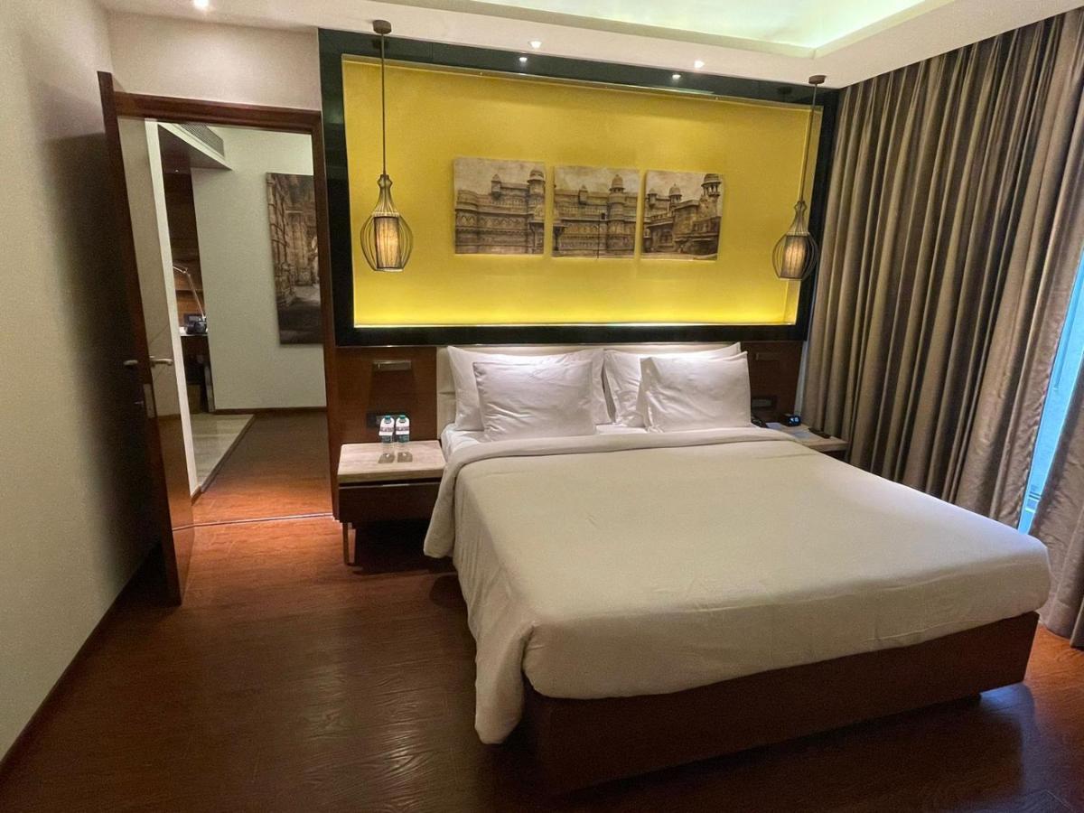 Radisson Gwalior Hotel Bagian luar foto